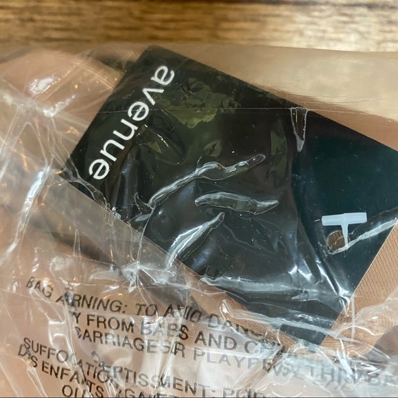 Avenue Basic Plunge Bra Nude 48D - Picture 3 of 5